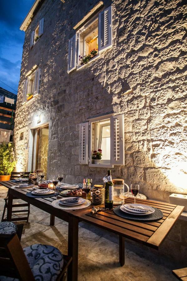 Villa Lucia Trogir Exterior foto