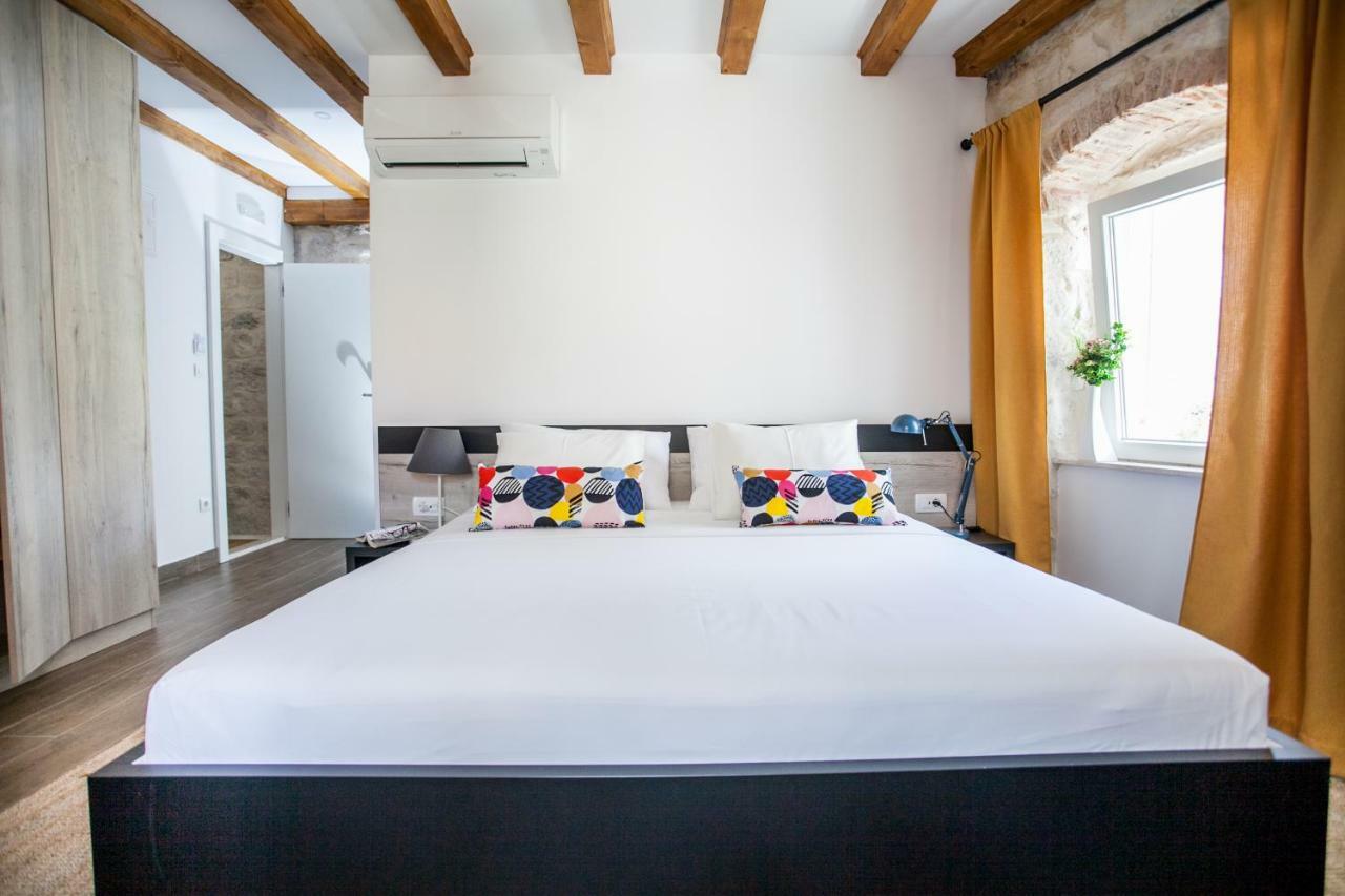 Villa Lucia Trogir Exterior foto